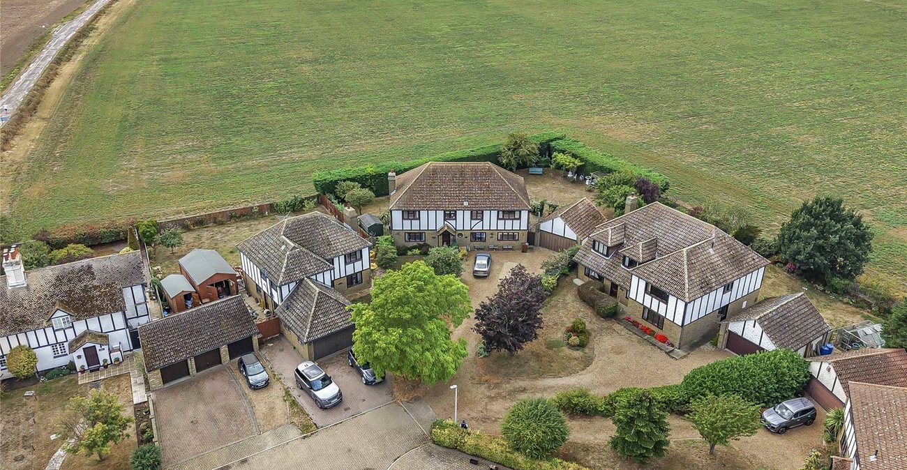 5 bedroom house for sale in Upper Stoke | Robinson Michael & Jackson