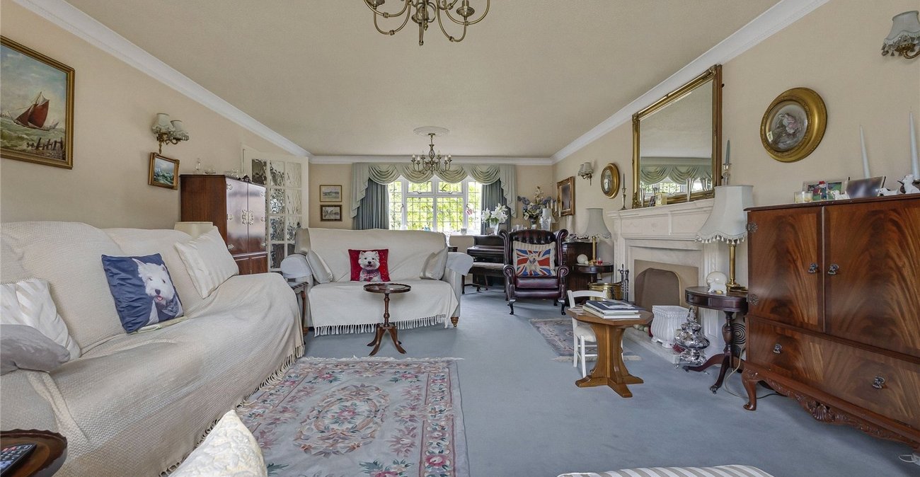 5 bedroom house for sale in Upper Stoke | Robinson Michael & Jackson