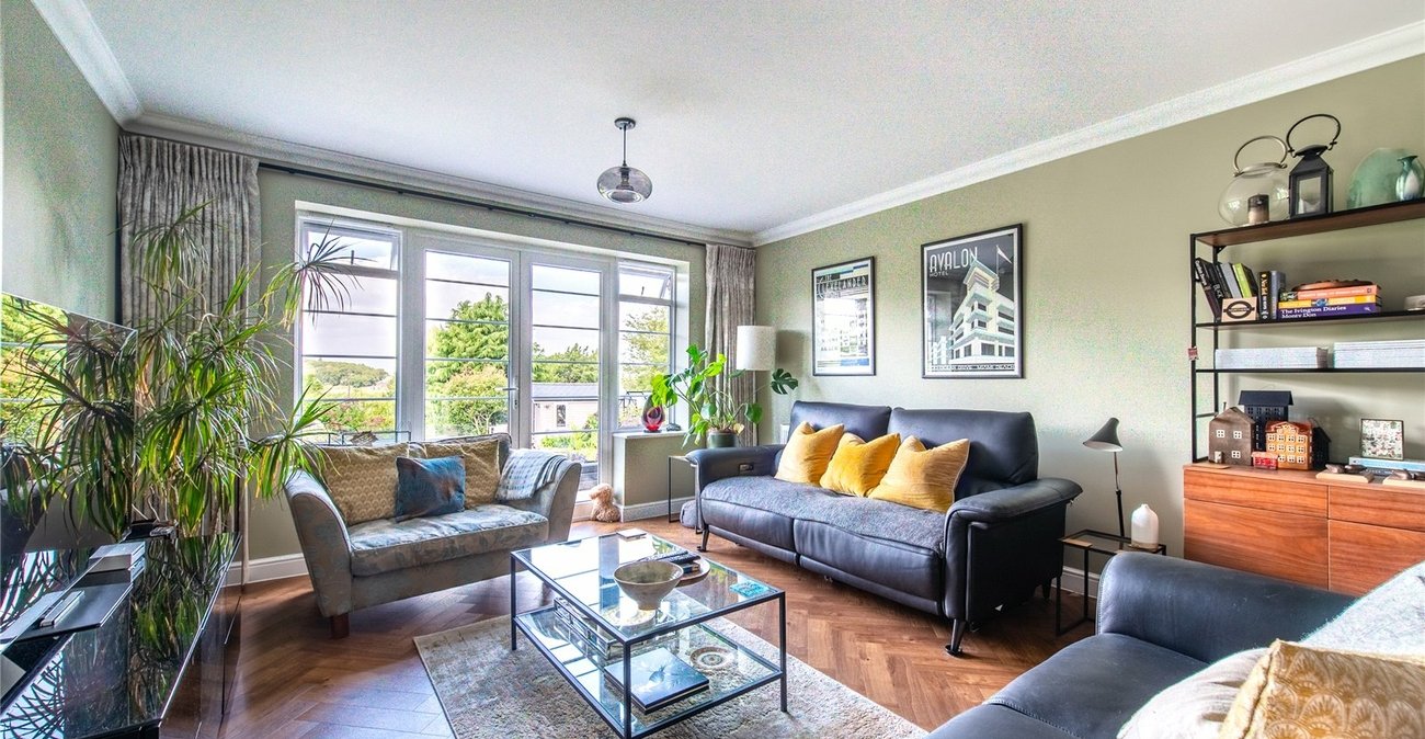 4 bedroom house for sale in Higham | Robinson Michael & Jackson