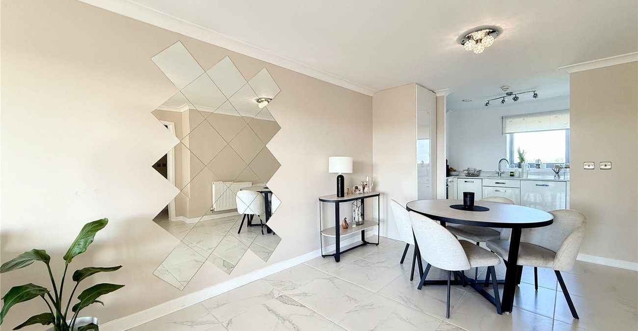 2 bedroom property for sale in Swanley | Robinson Jackson