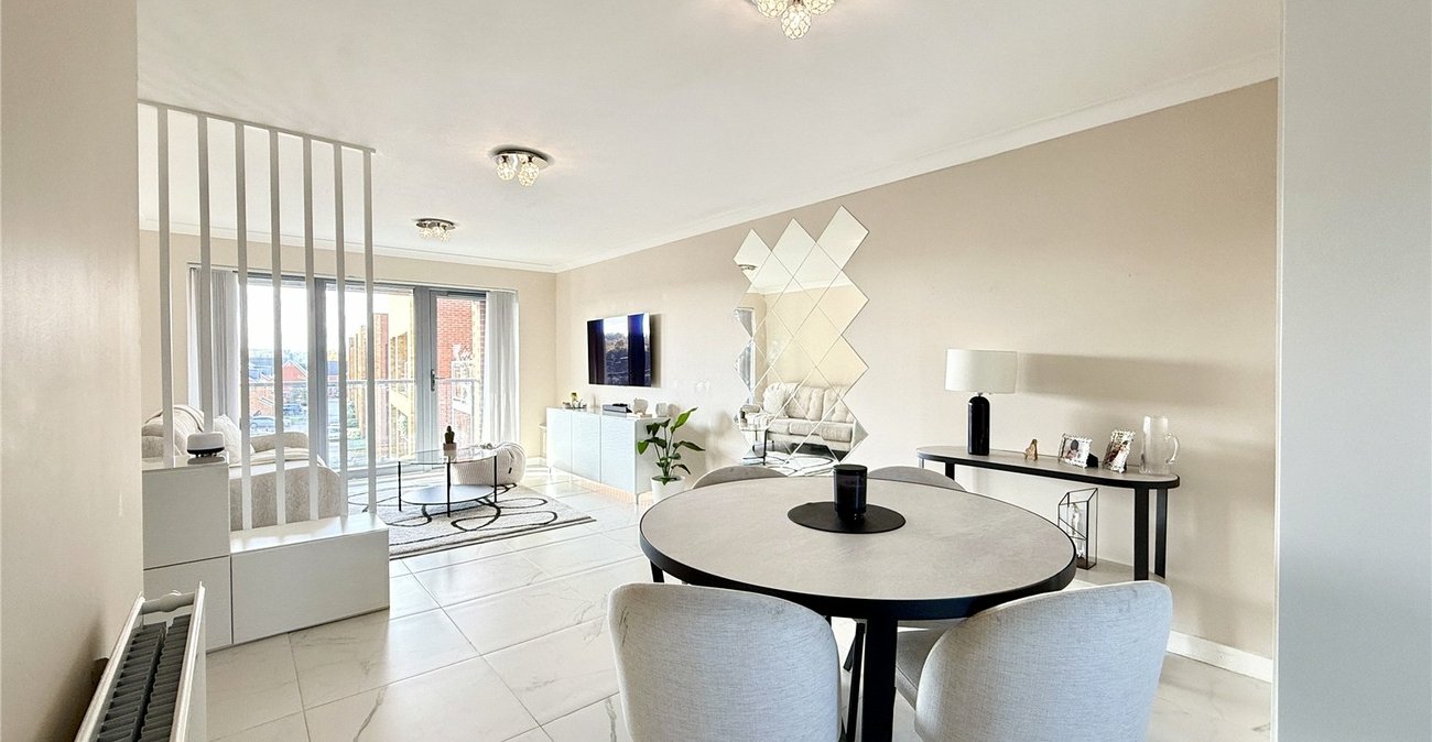 2 bedroom property for sale in Swanley | Robinson Jackson