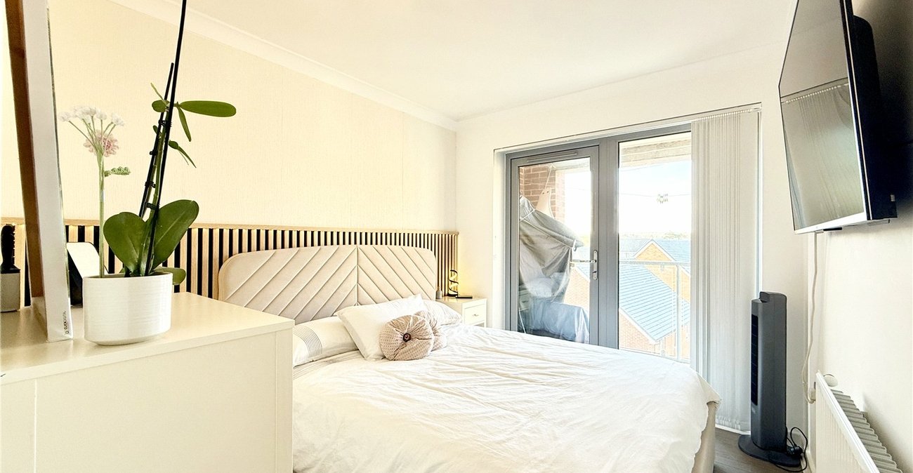 2 bedroom property for sale in Swanley | Robinson Jackson