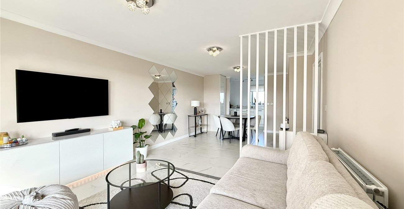 2 bedroom property for sale in Swanley | Robinson Jackson