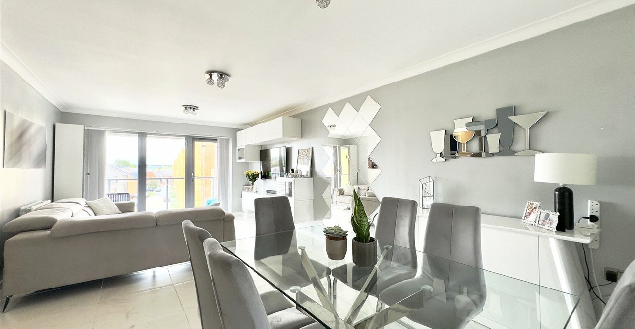 2 bedroom property for sale in Swanley | Robinson Jackson