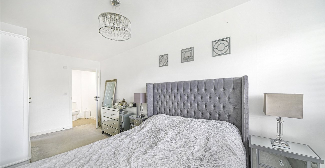 2 bedroom property for sale in Swanley | Robinson Jackson