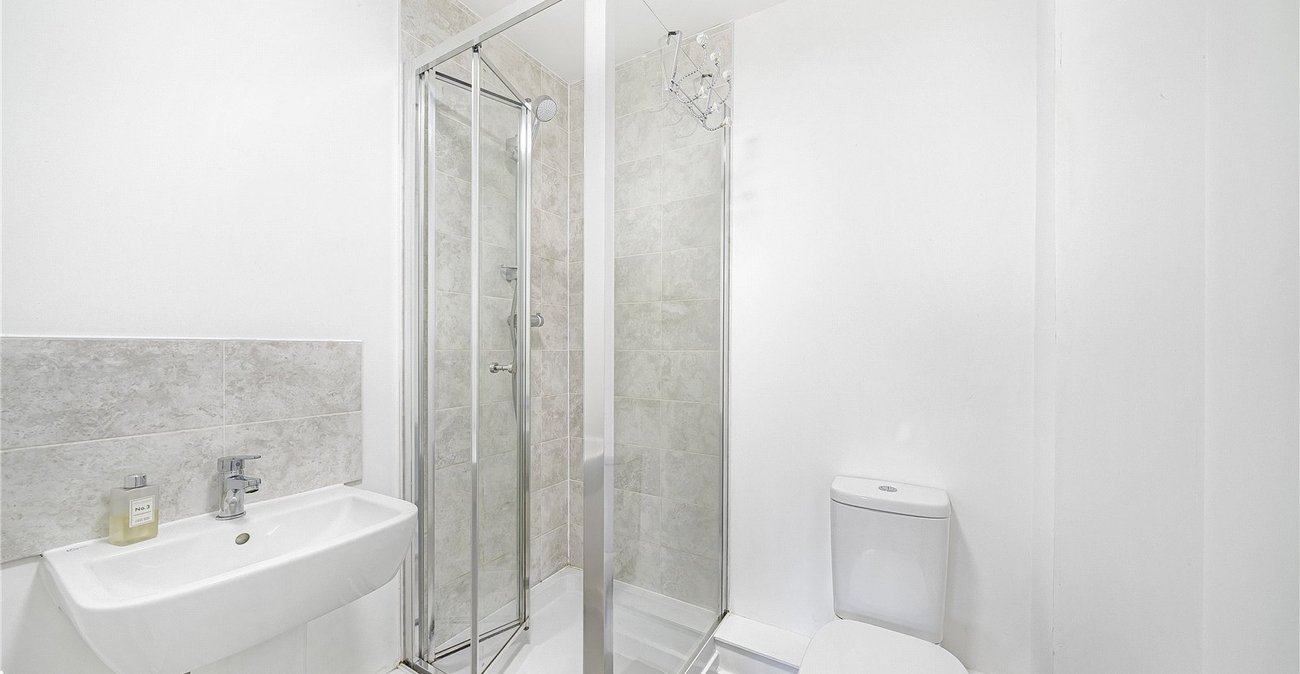 2 bedroom property for sale in Swanley | Robinson Jackson