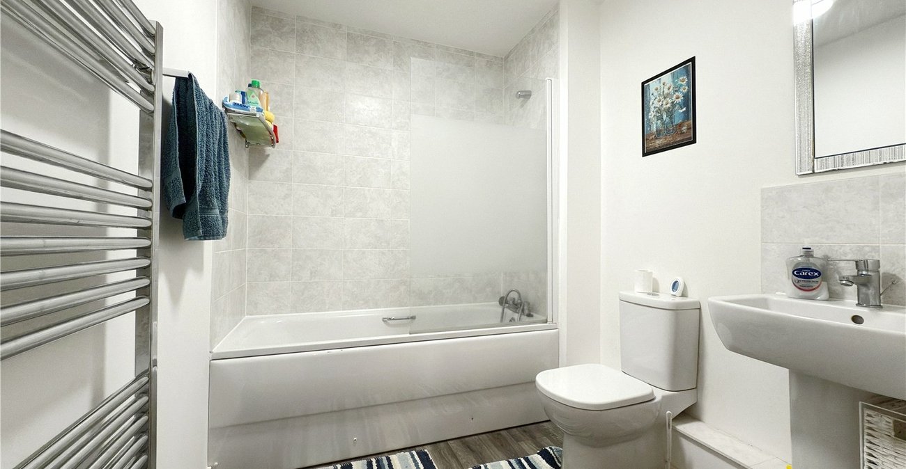 2 bedroom property for sale in Swanley | Robinson Jackson