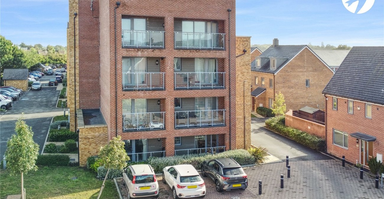 2 bedroom property for sale in Swanley | Robinson Jackson