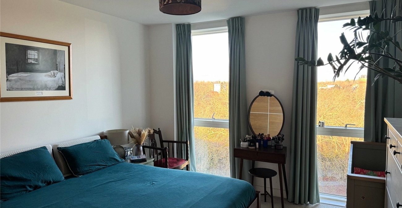 3 bedroom property for sale in Adenmore Road | Robinson Jackson