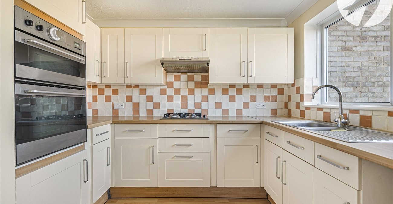 3 bedroom house for sale in Northfleet | Robinson Michael & Jackson