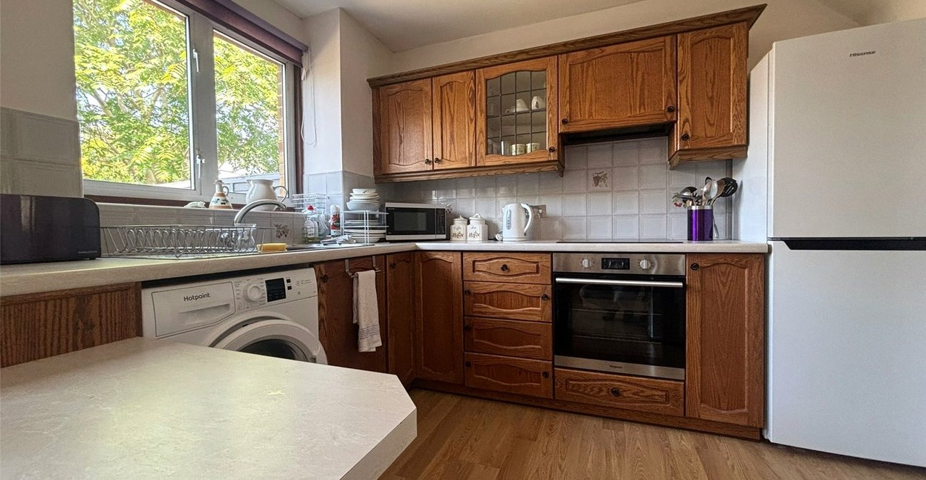 3 bedroom house for sale in Northfleet | Robinson Michael & Jackson