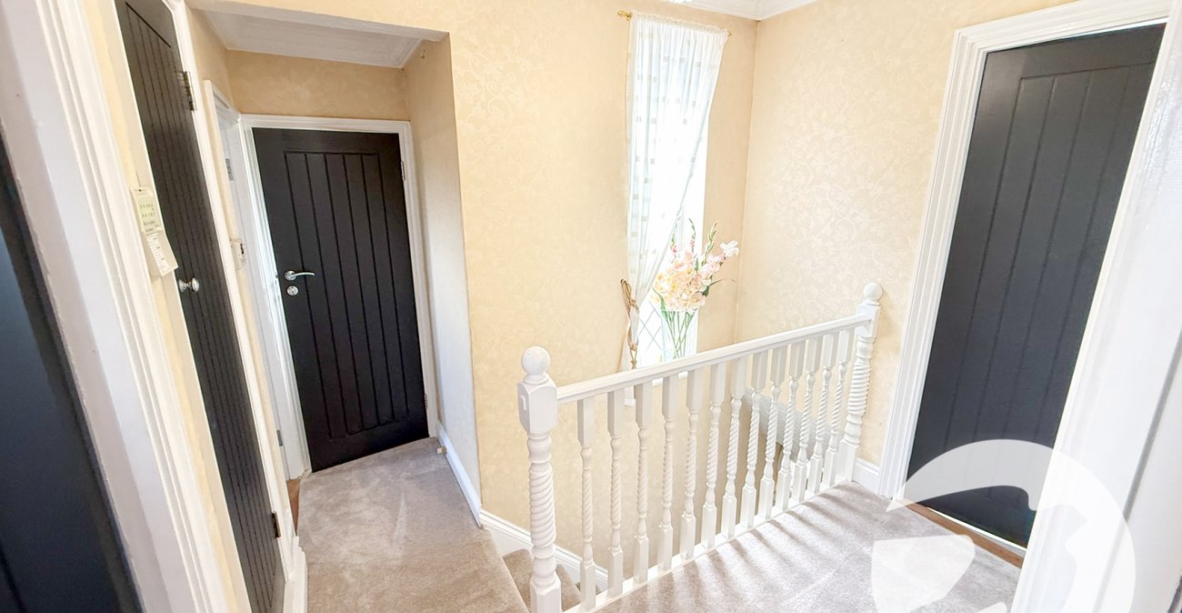 4 bedroom house for sale in London | Robinson Jackson