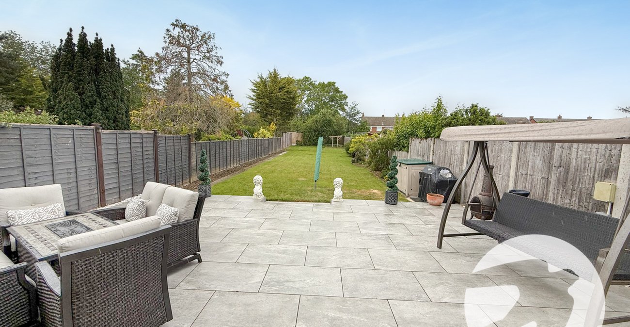 4 bedroom house for sale in London | Robinson Jackson