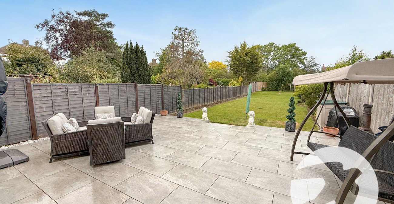 4 bedroom house for sale in London | Robinson Jackson