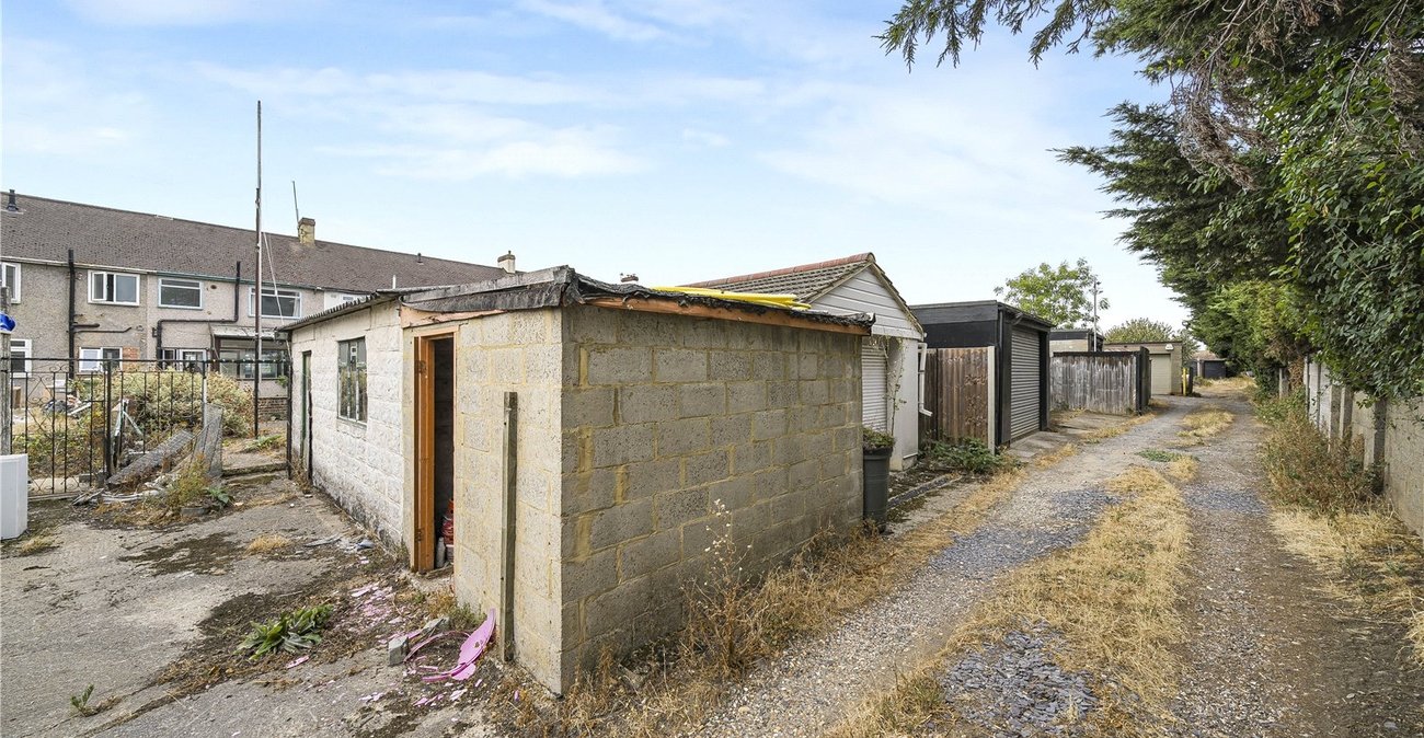 3 bedroom house for sale in Dartford | Robinson Jackson