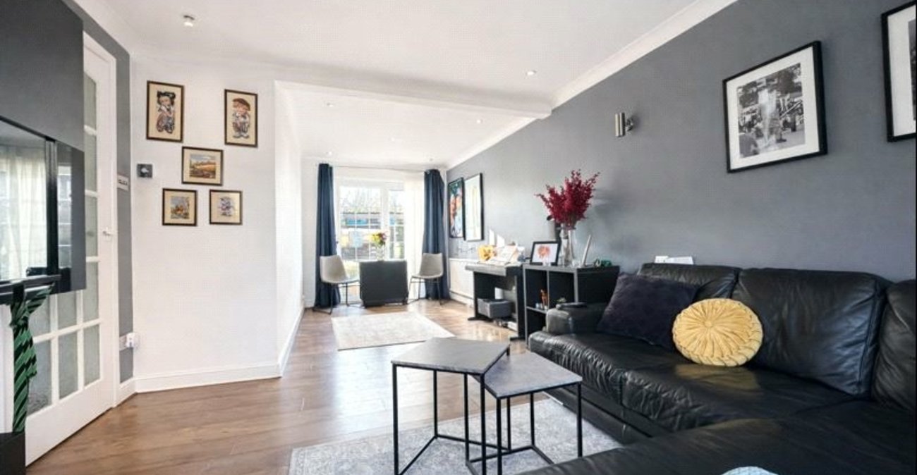 2 bedroom house for sale in Gravesend | Robinson Michael & Jackson