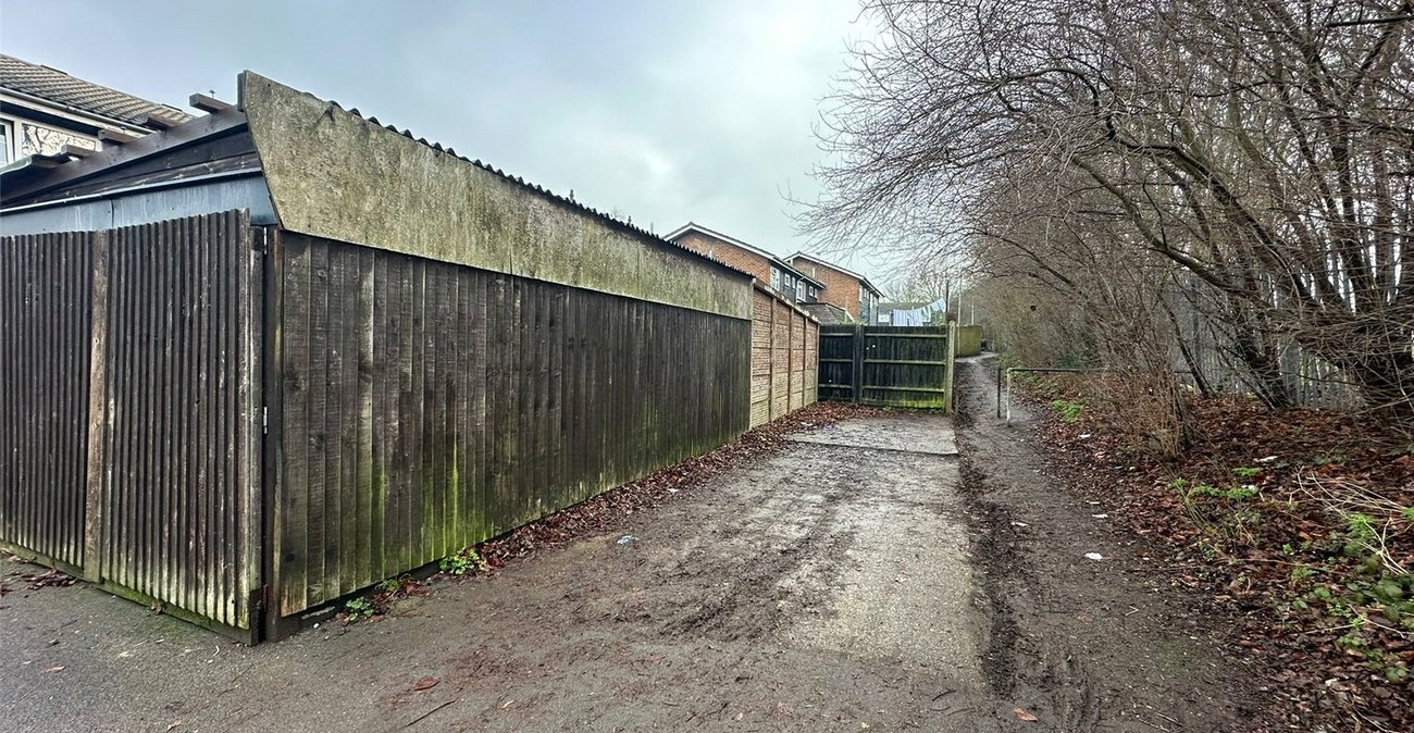 2 bedroom house for sale in Gravesend | Robinson Michael & Jackson