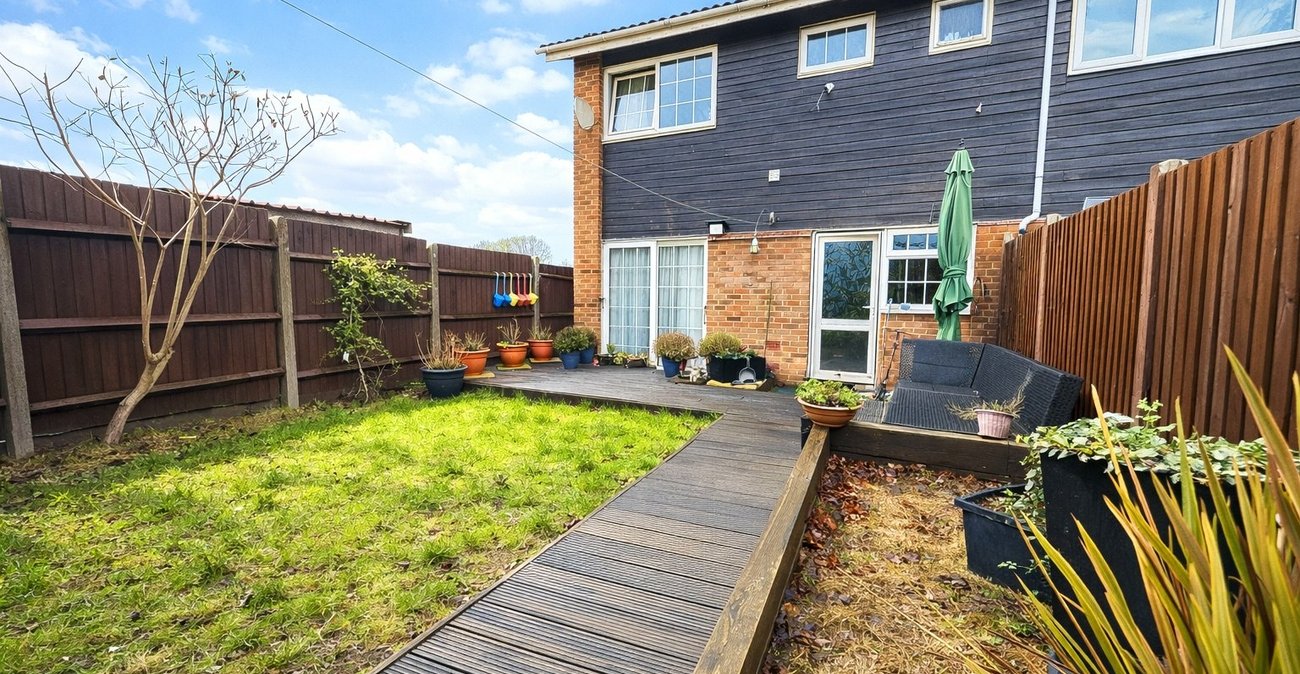 2 bedroom house for sale in Gravesend | Robinson Michael & Jackson