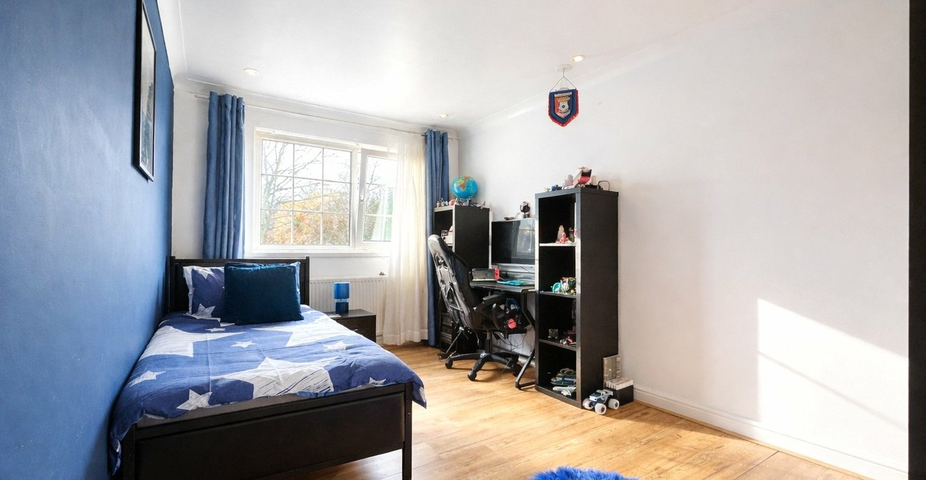 2 bedroom house for sale in Gravesend | Robinson Michael & Jackson