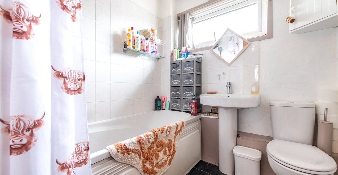 3 bedroom house for sale in Gravesend | Robinson Michael & Jackson