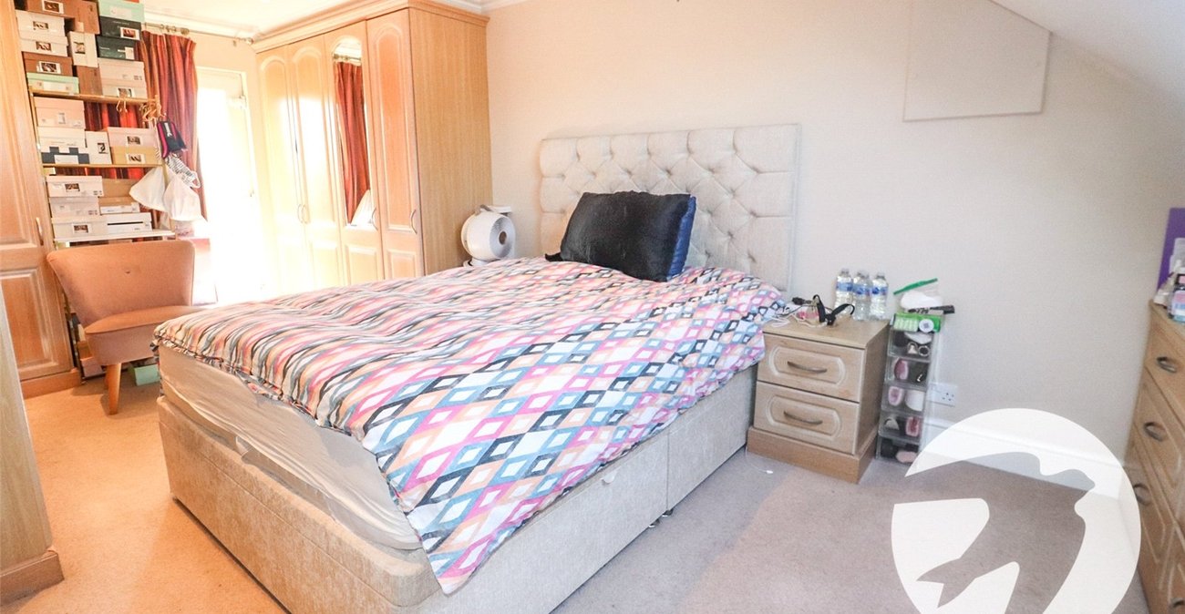 4 bedroom house for sale in Erith | Robinson Jackson