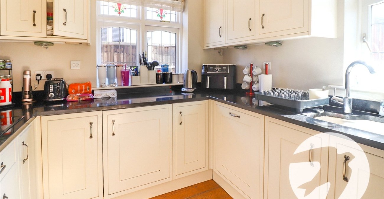 4 bedroom house for sale in Erith | Robinson Jackson