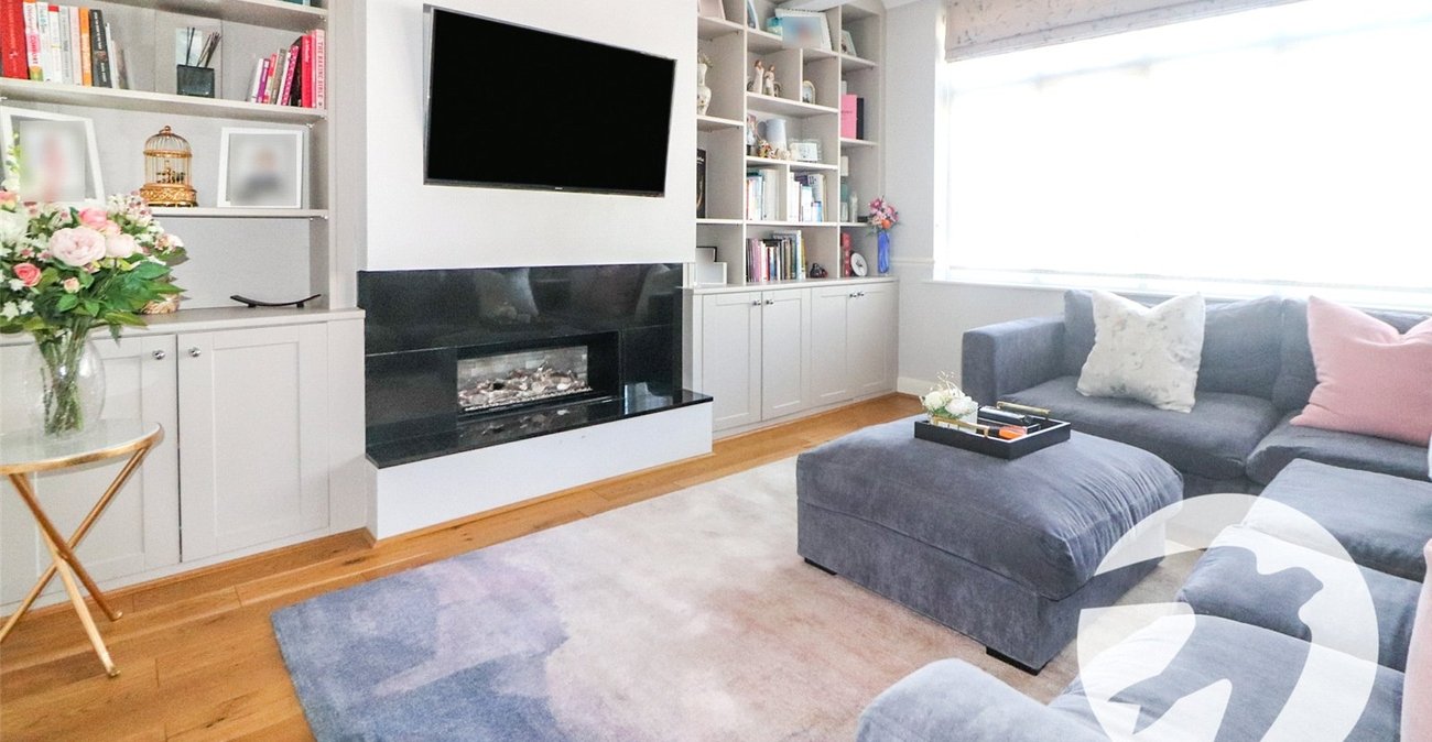 4 bedroom house for sale in Erith | Robinson Jackson