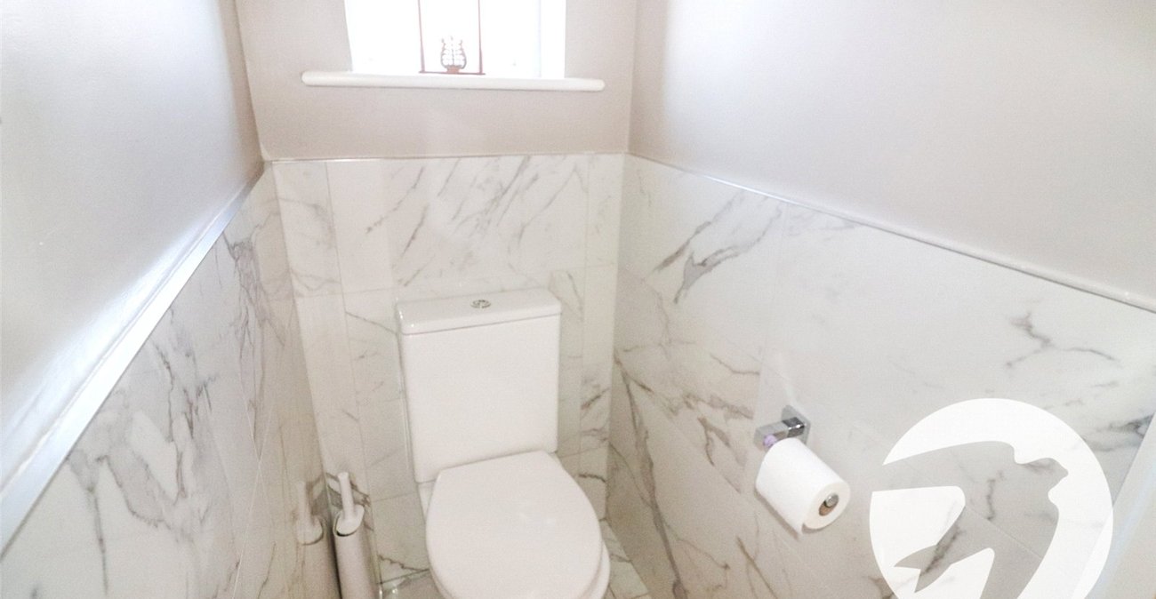 4 bedroom house for sale in Erith | Robinson Jackson