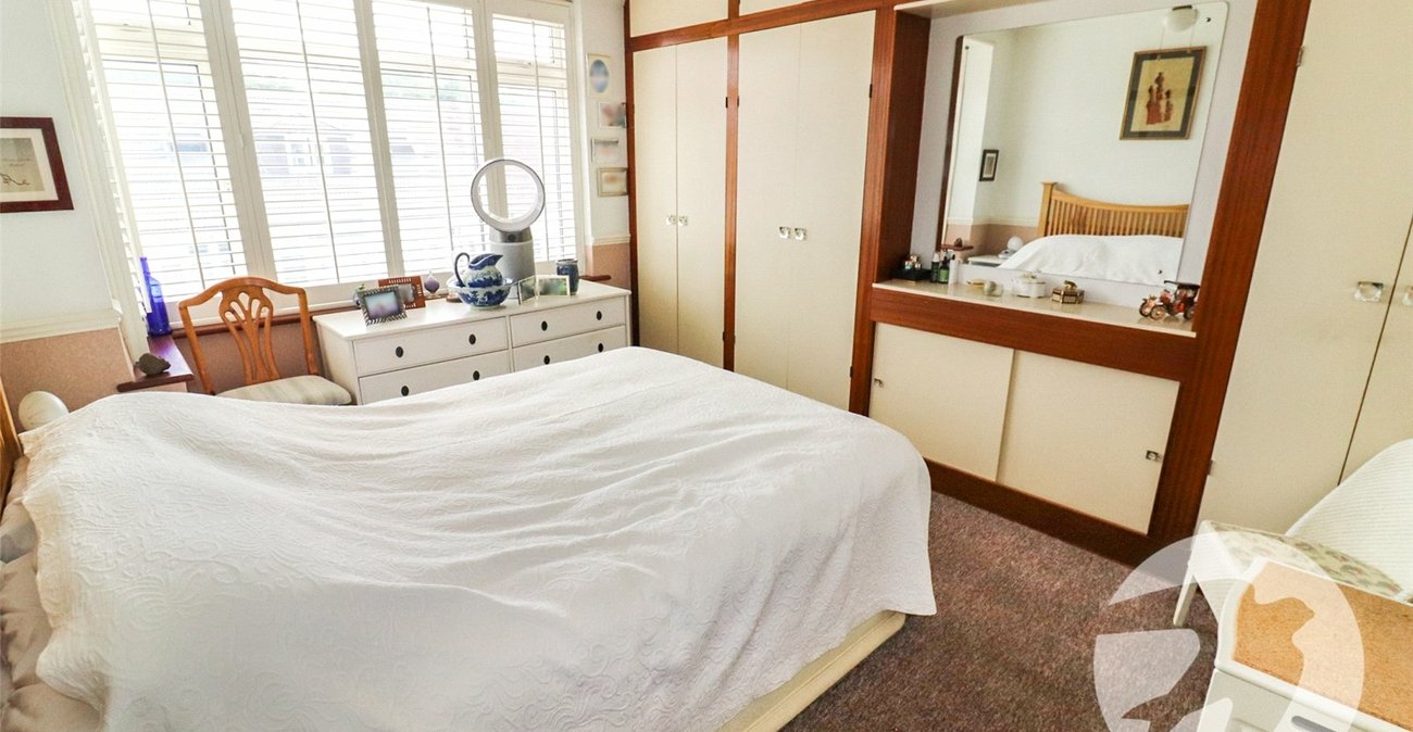 3 bedroom house for sale in Northumberland Heath | Robinson Jackson