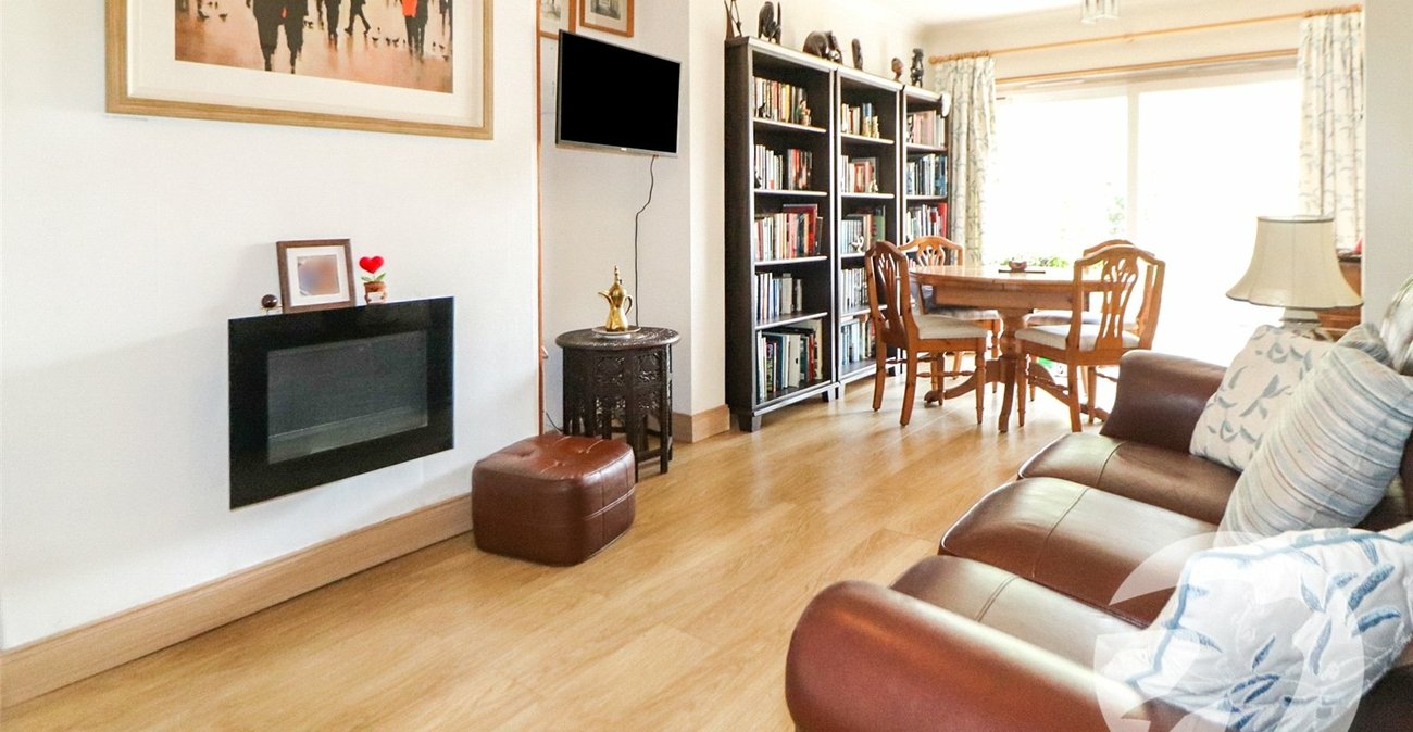 3 bedroom house for sale in Northumberland Heath | Robinson Jackson