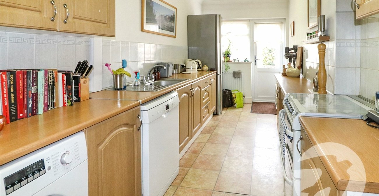 3 bedroom house for sale in Northumberland Heath | Robinson Jackson