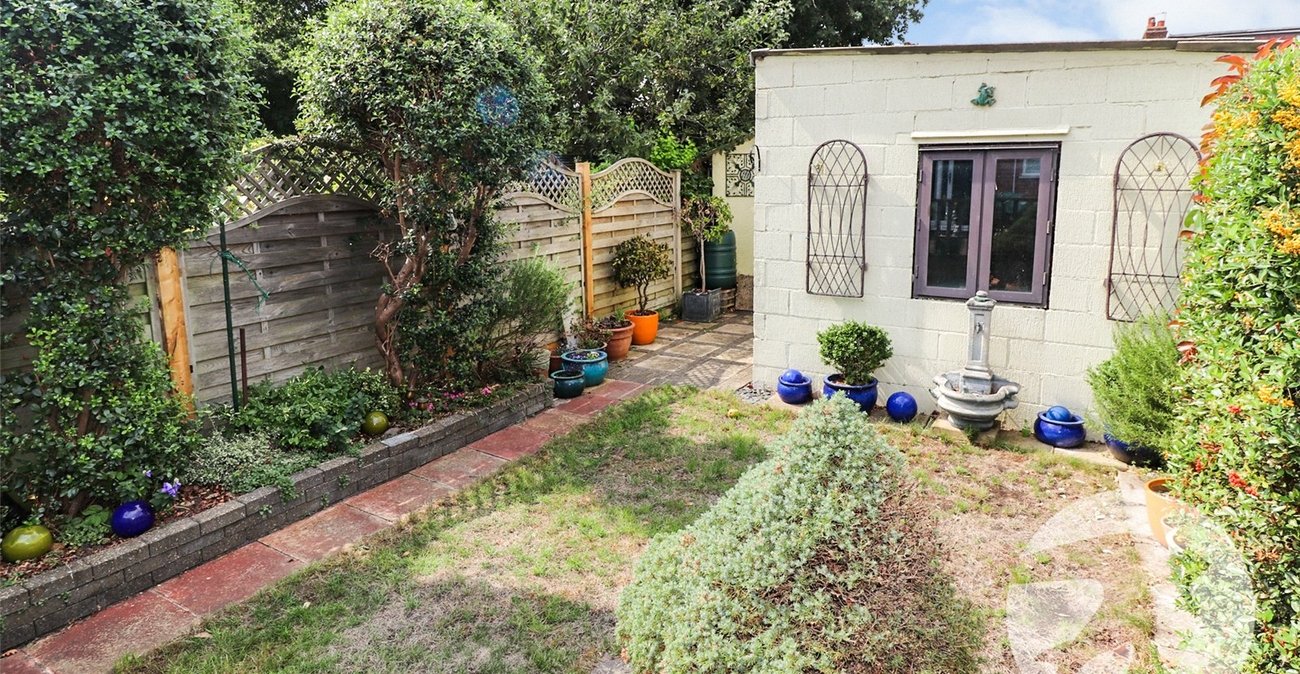 3 bedroom house for sale in Northumberland Heath | Robinson Jackson