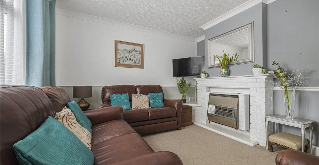2 bedroom house for sale in Orpington | Robinson Jackson