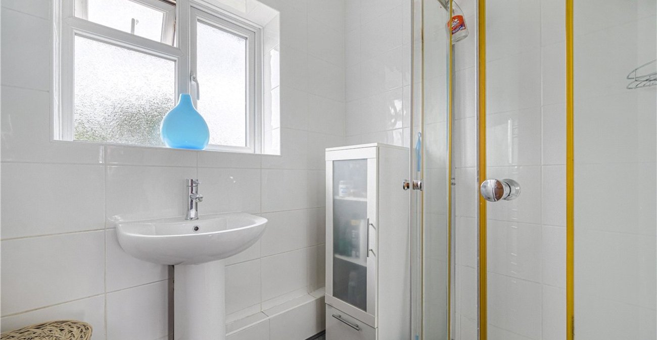 2 bedroom house for sale in Orpington | Robinson Jackson