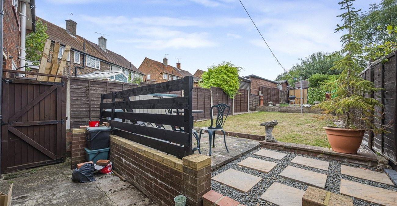 2 bedroom house for sale in Orpington | Robinson Jackson
