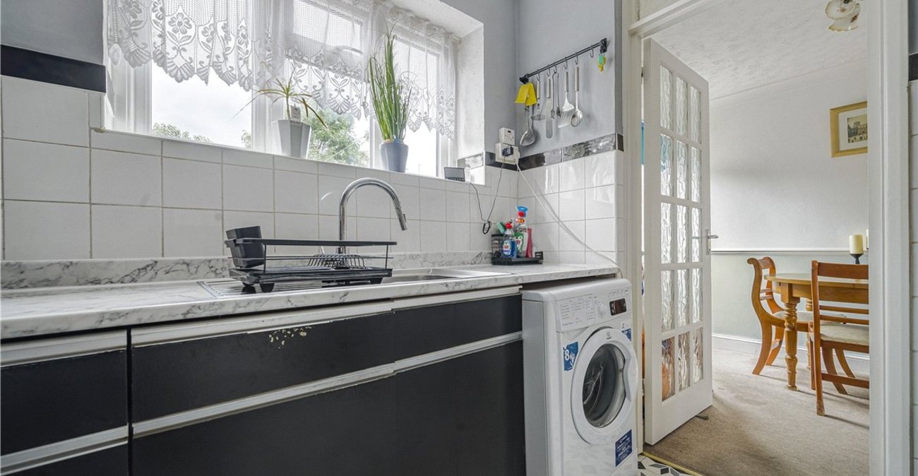 2 bedroom house for sale in Orpington | Robinson Jackson