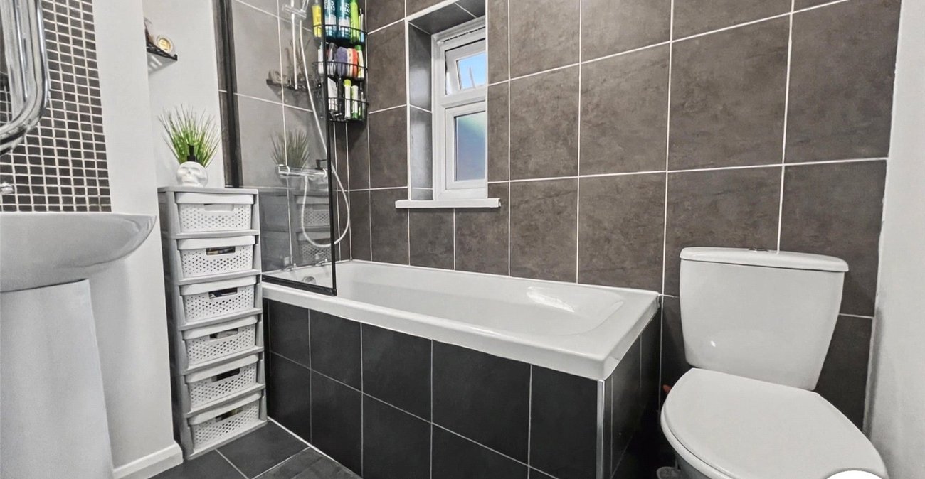 3 bedroom house for sale in Rochester | Robinson Michael & Jackson