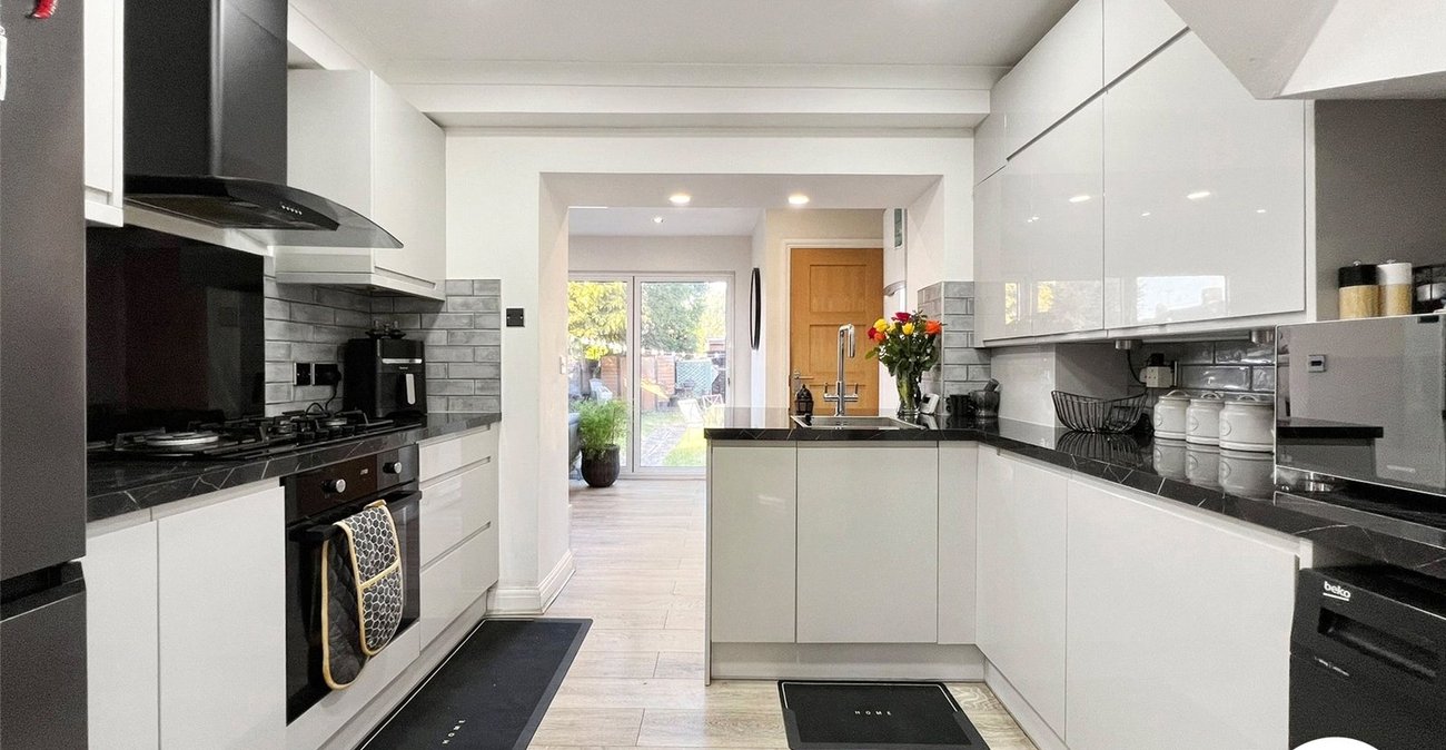 3 bedroom house for sale in Rochester | Robinson Michael & Jackson