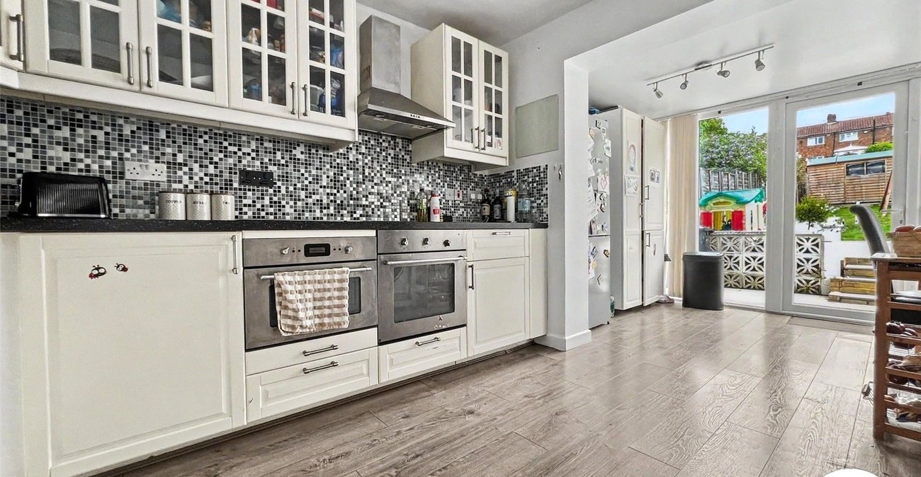 3 bedroom house for sale in Rochester | Robinson Michael & Jackson