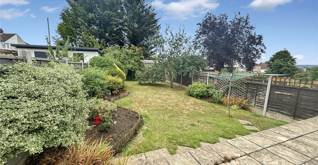 3 bedroom house for sale in Welling | Robinson Jackson