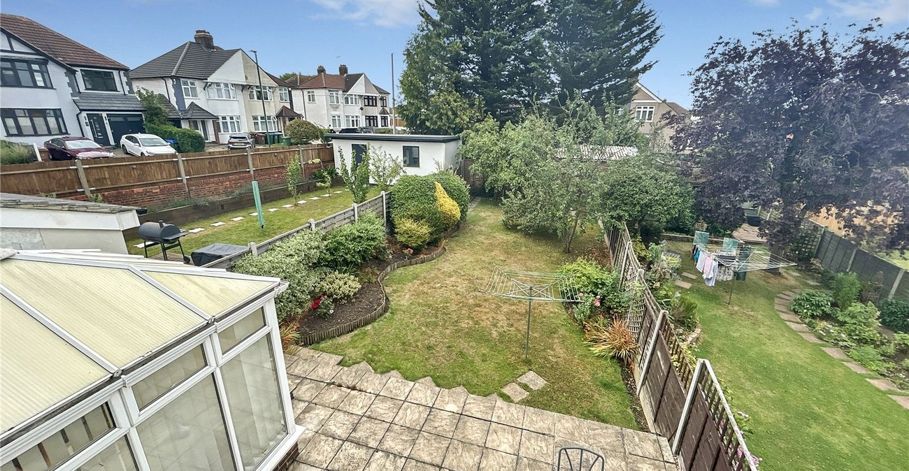 3 bedroom house for sale in Welling | Robinson Jackson