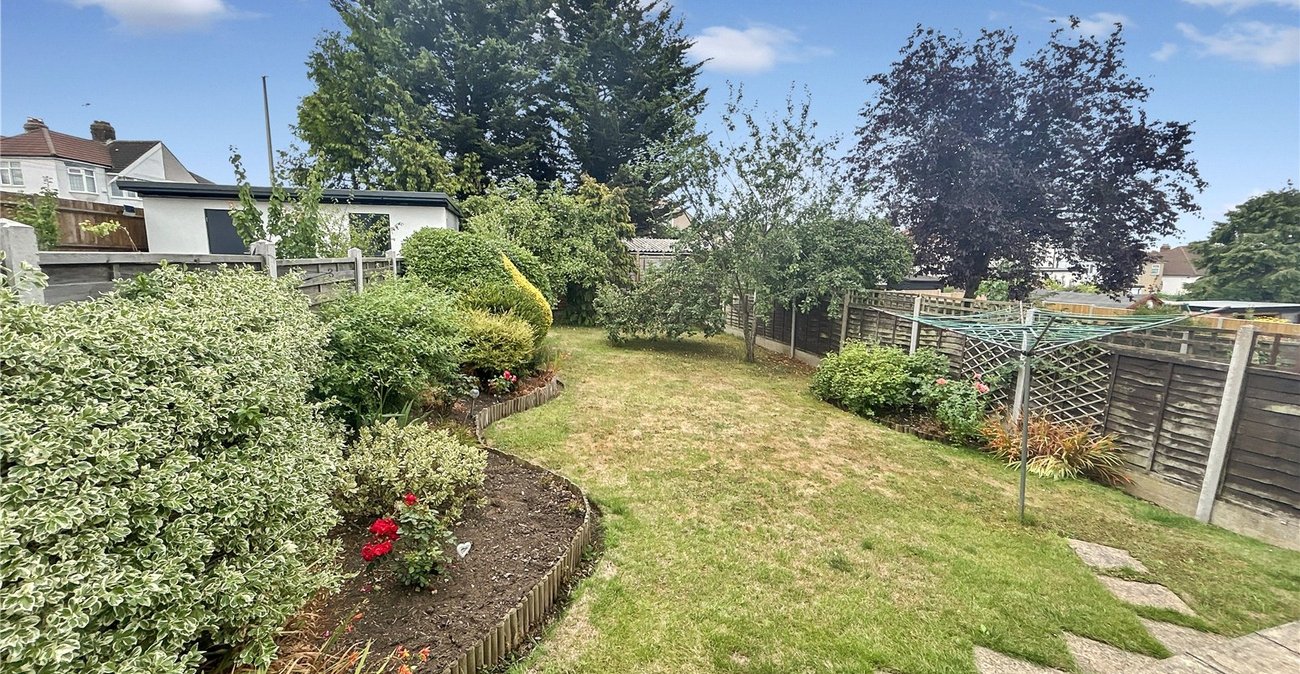 3 bedroom house for sale in Welling | Robinson Jackson