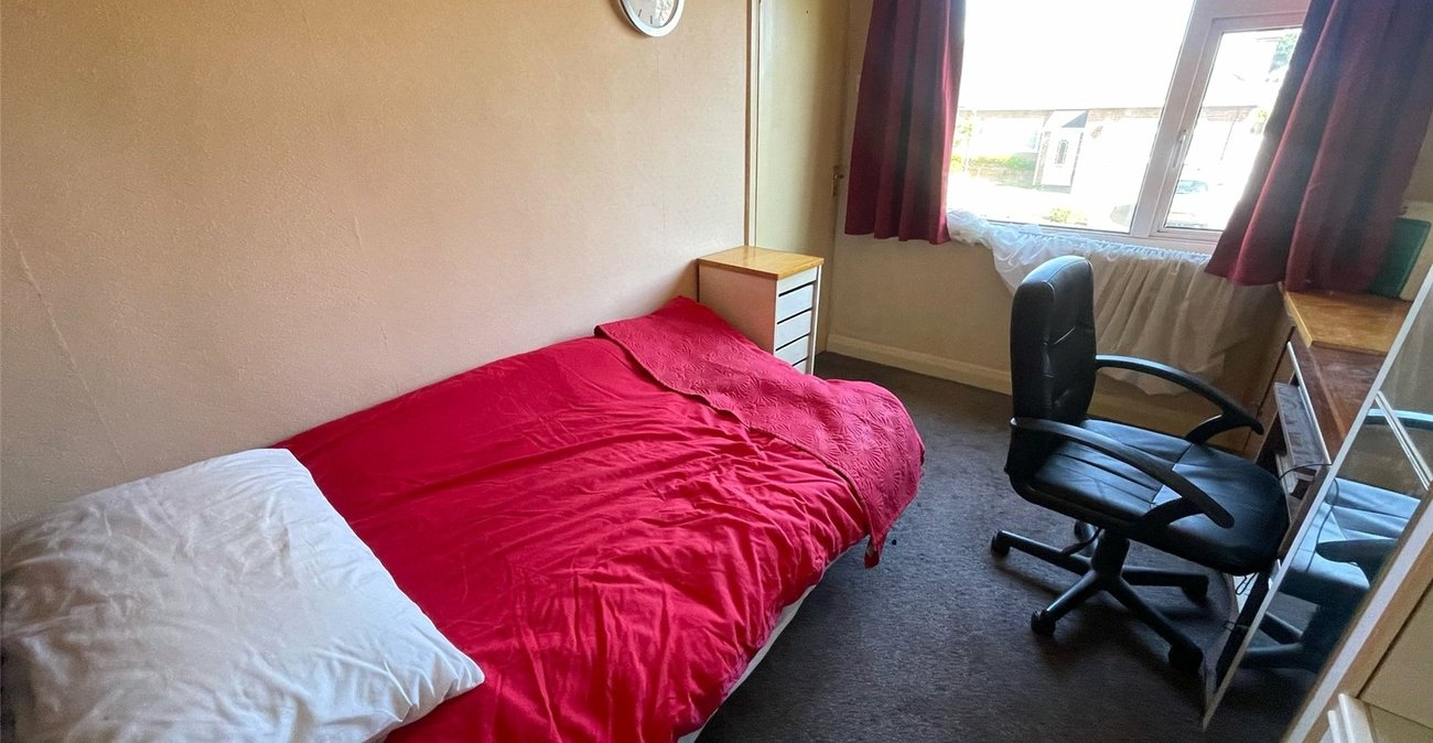 4 bedroom house for sale in Gravesend | Robinson Michael & Jackson