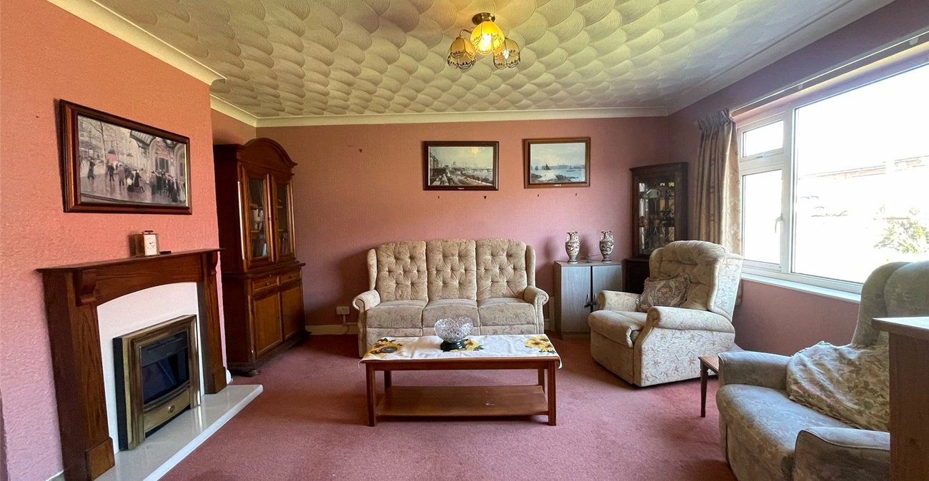 4 bedroom house for sale in Gravesend | Robinson Michael & Jackson