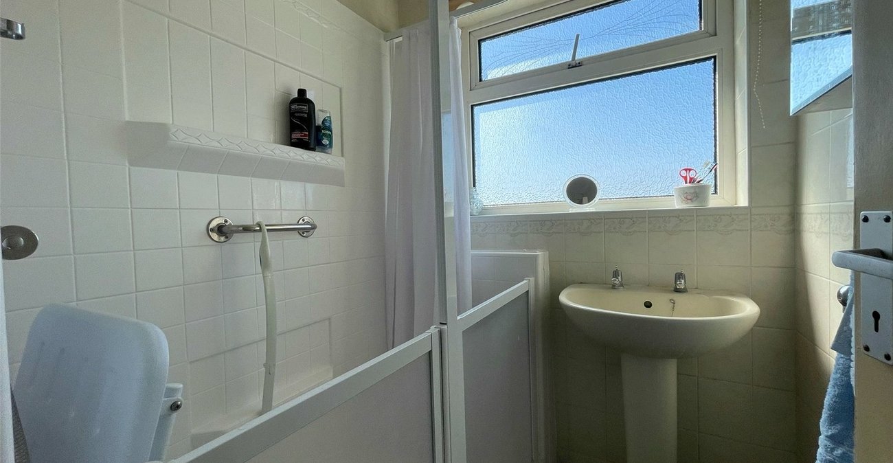 4 bedroom house for sale in Gravesend | Robinson Michael & Jackson