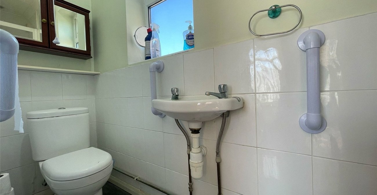 4 bedroom house for sale in Gravesend | Robinson Michael & Jackson