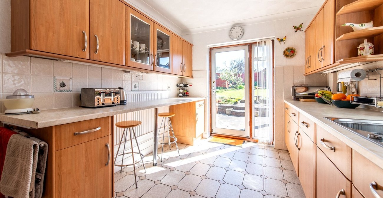 2 bedroom bungalow for sale in Gravesend | Robinson Michael & Jackson