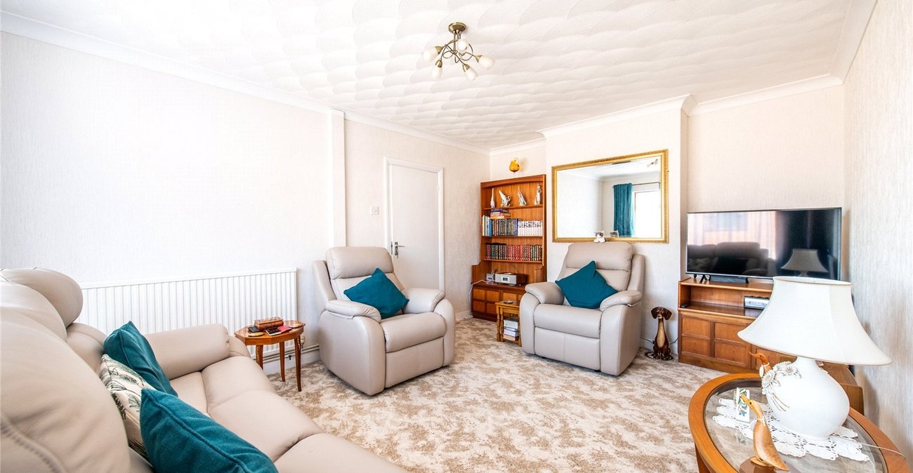 2 bedroom bungalow for sale in Gravesend | Robinson Michael & Jackson