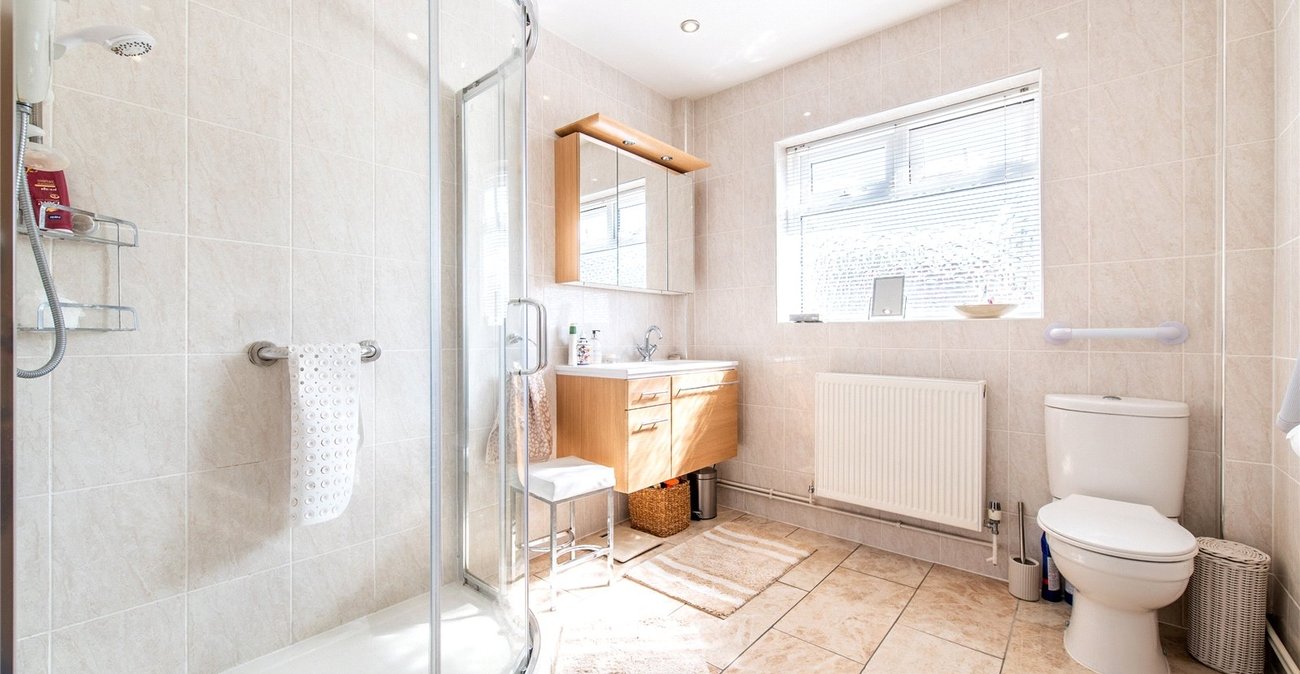 2 bedroom bungalow for sale in Gravesend | Robinson Michael & Jackson