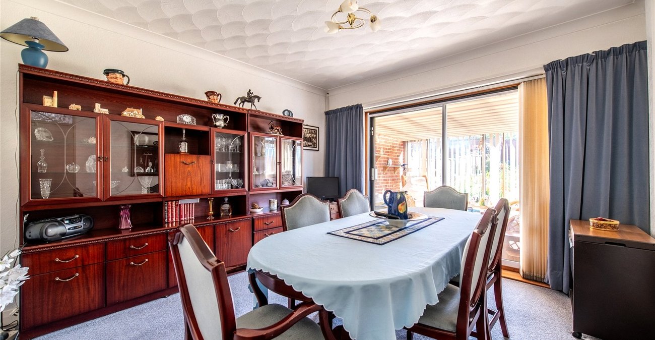 2 bedroom bungalow for sale in Gravesend | Robinson Michael & Jackson